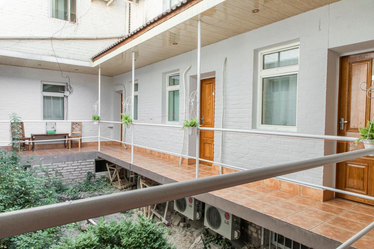 Nur M Hotel Tashkent Exterior photo