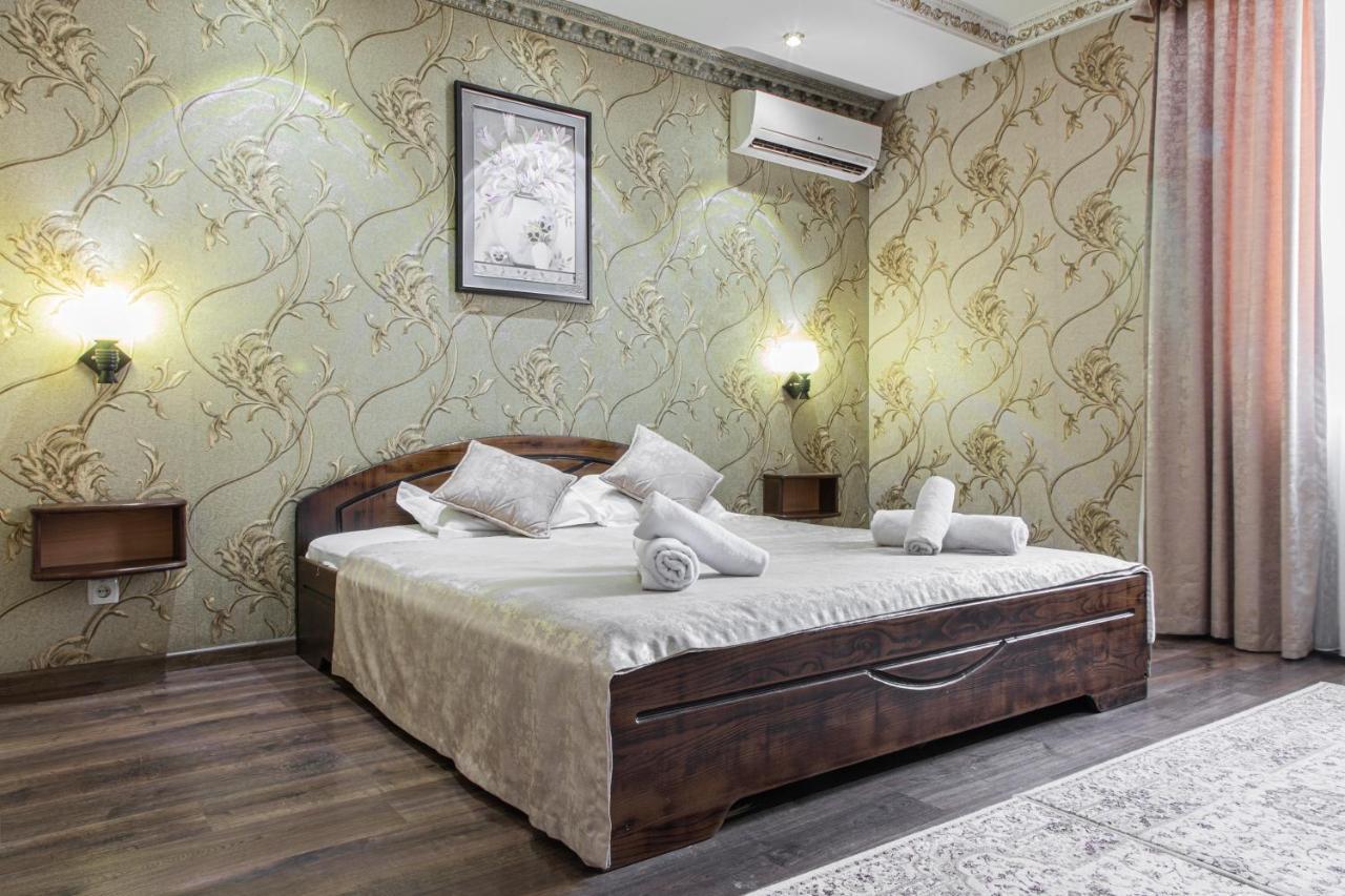 Nur M Hotel Tashkent Exterior photo
