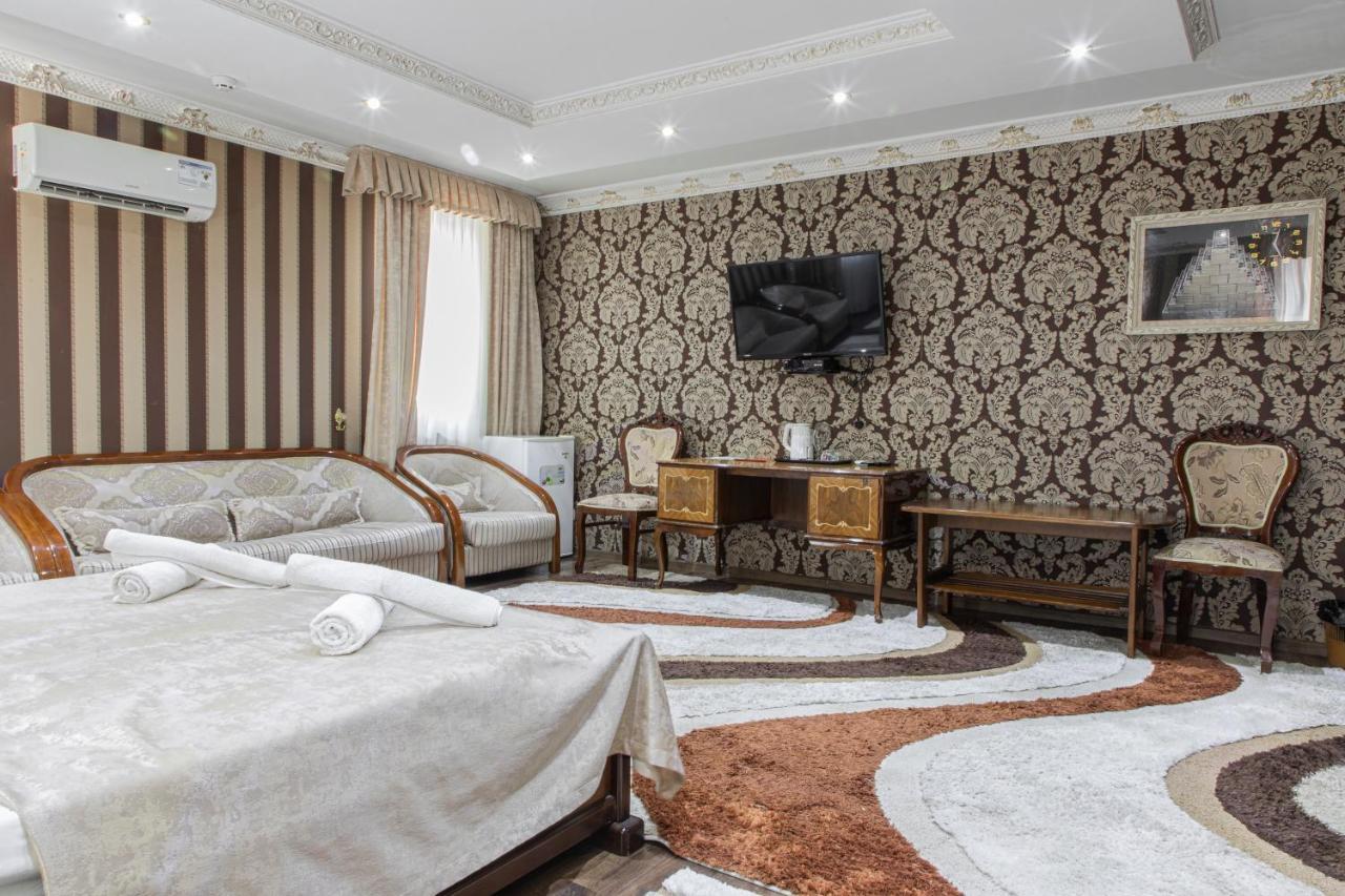 Nur M Hotel Tashkent Exterior photo